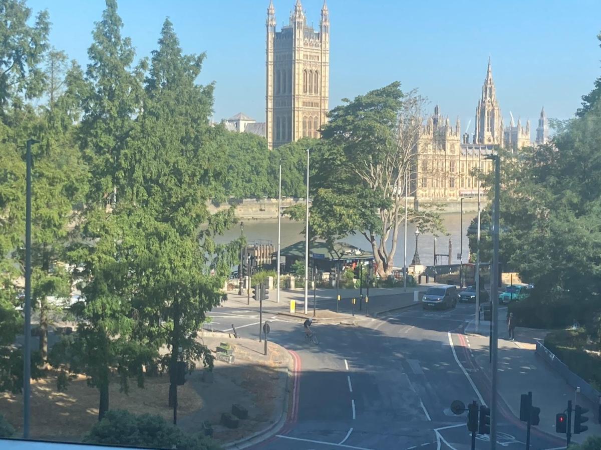 Luxury Designer Apartment River View Of Parliament Westminster Big Ben. London Exterior photo